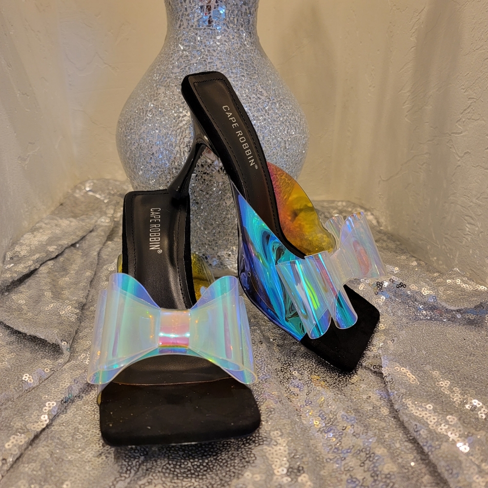 Brand New Sexy Iridescent Clear Bow Embellished Cinderella Mules